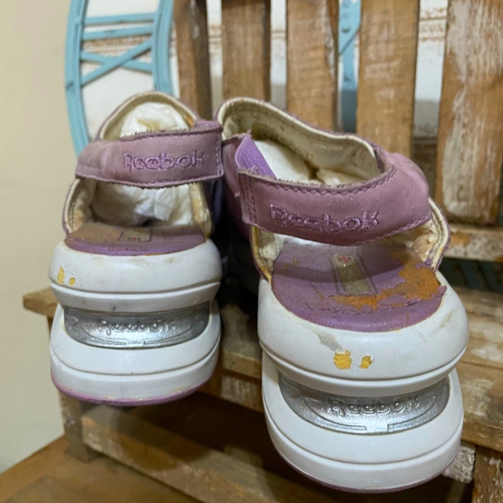 Women’s Vtg. Reebok Lavender Wedge Shoe Sz 8 - Picture 4 of 5
